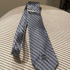 Vintage Countess Mara New York Sistine Satin tie with Vintage tie bar design/Dog